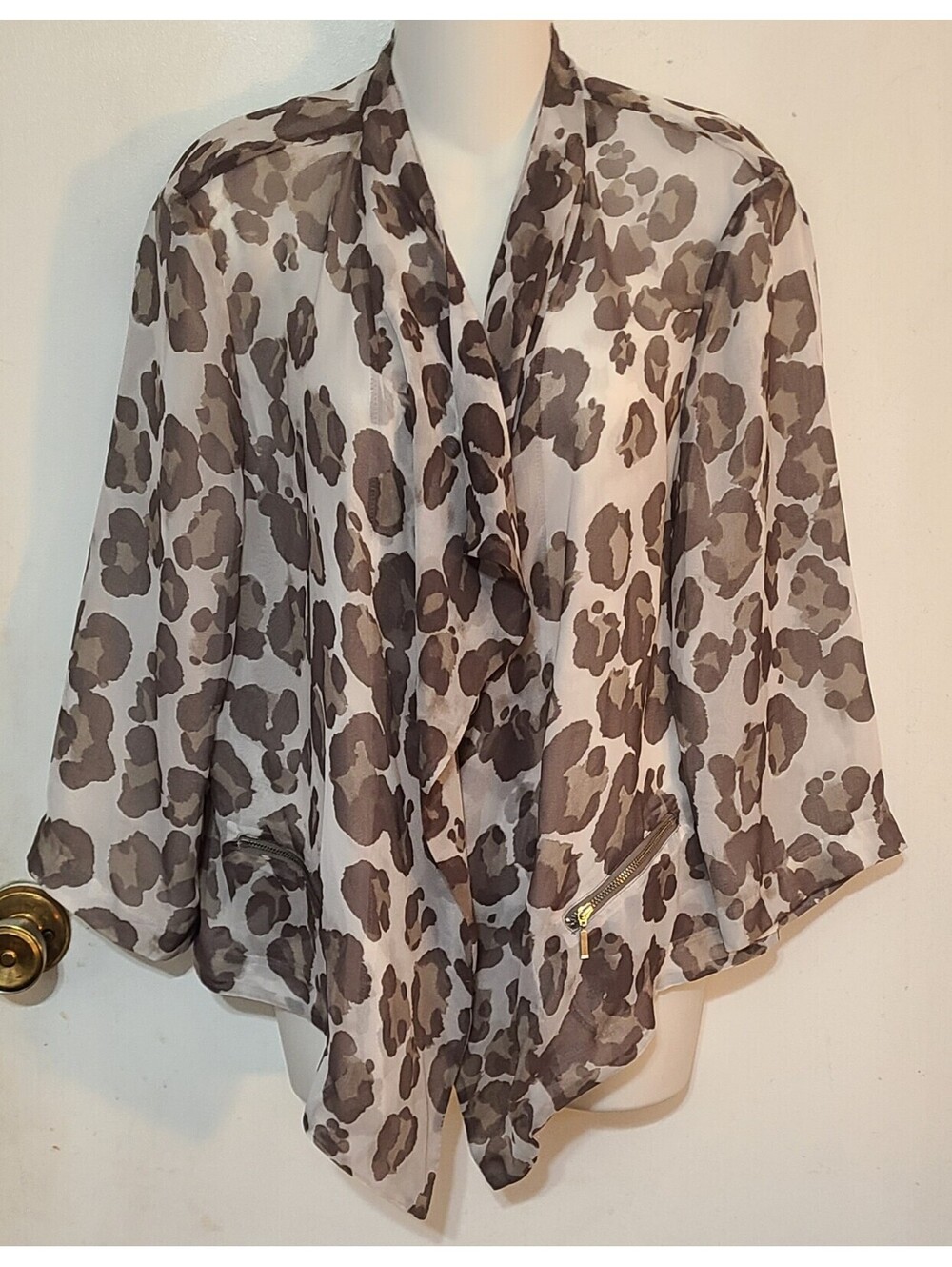 Chico's Silky Leopard Print Open-Front Lined Jacket Womens Sz 2 Large Assymetric